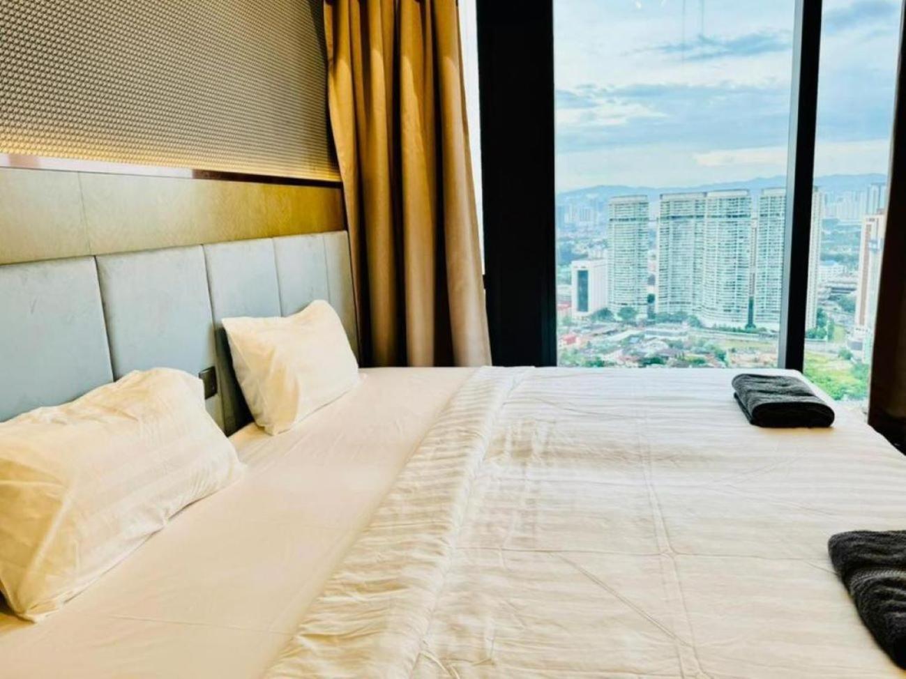 Star Residence Klcc By Sky Pool Kuala Lumpur Exterior photo