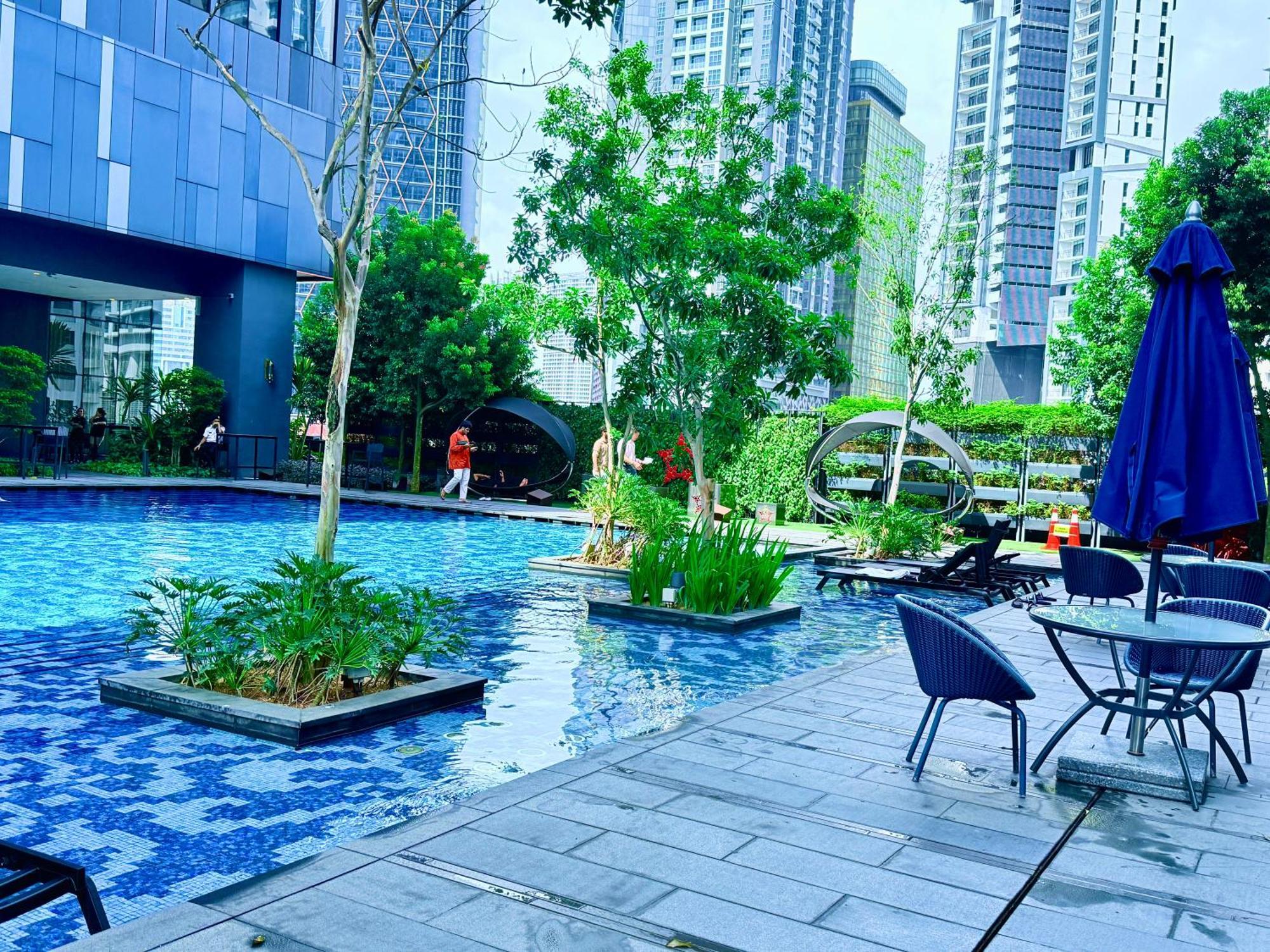 Star Residence Klcc By Sky Pool Kuala Lumpur Exterior photo